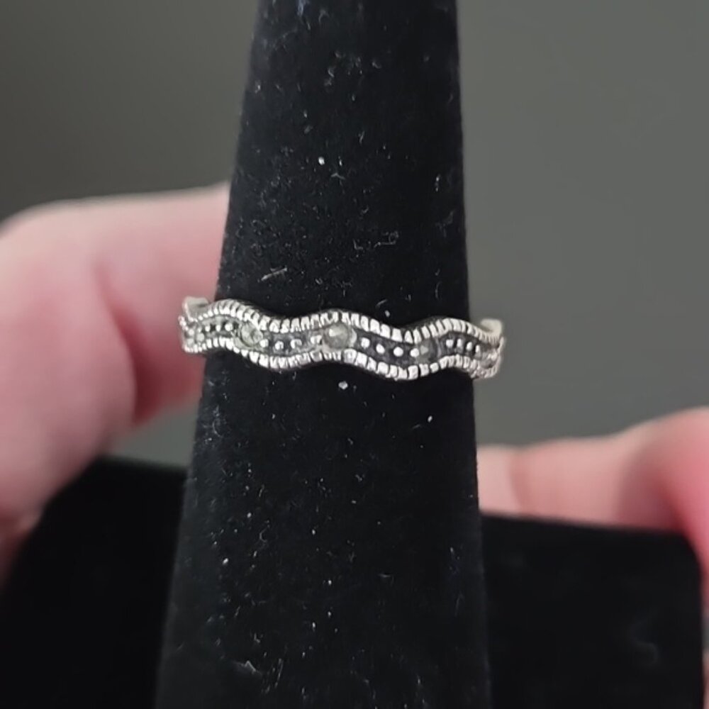 Marcasite Stackable Ring Size 7 - image 3